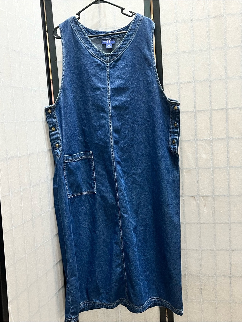 Vintage Sleeveless v-Neck Denim Jumper Dress by ORIGINAL TY WEAR SIZE 20W